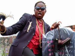 La Sape Hidup Susah yang Penting Gaya Tuai Kritik Hingga Pujian