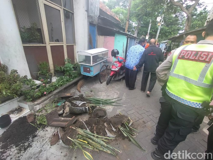 Lokasi pertengkaran dengan senjata tajam atau pembacokan di Alun-Alun Contong Surabaya.