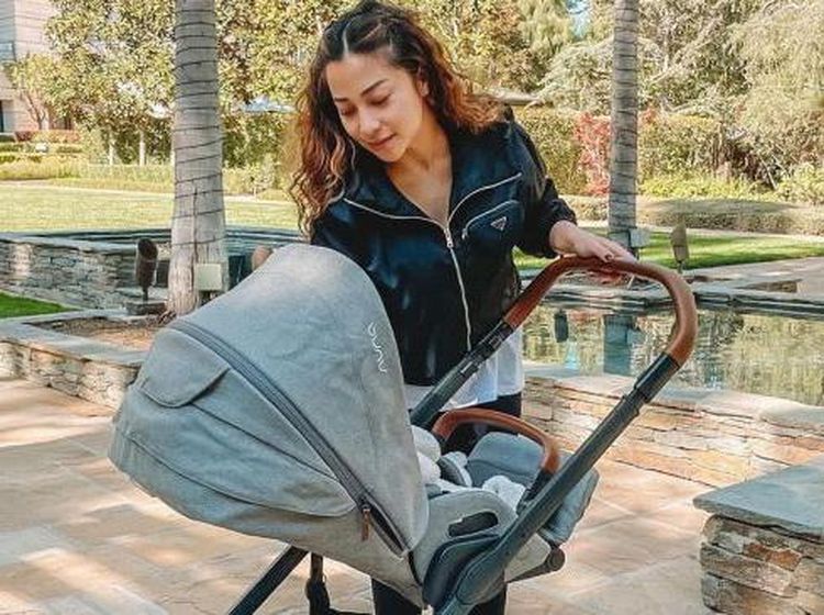 Potret Nikita Willy Usai Melahirkan, Ubah Gaya Rambut-Dipanggil Hot Mom