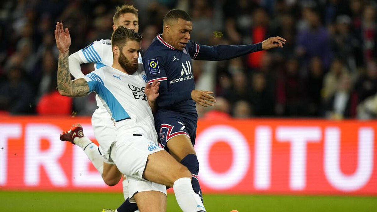 PSG menang 2-1 atas Marseille dalam lanjutan Ligue 1 (Foto: AP/Francois Mori)
