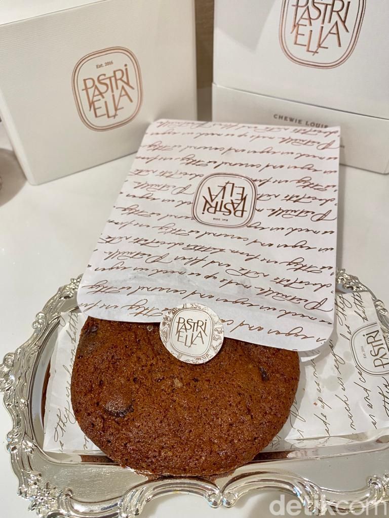 Pastriella: Cookies, Ongol-ongol dan Kue Singkong Premium Dikemas Cantik
