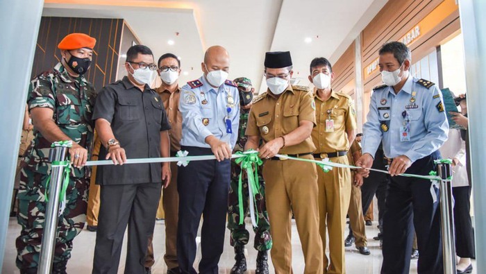 Peluncuran pembuatan pelayanan paspor di Kabupaten Bandung.