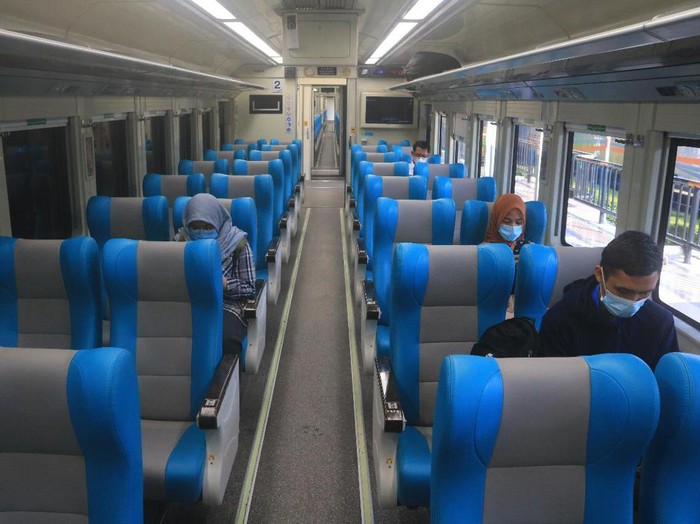 ilustrasi kereta