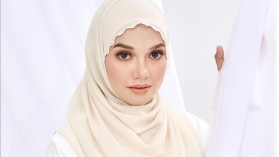 8 Foto Seleb Cantik yang Labrak Anak Artis karena Jadi Pelakor