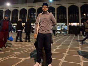 Ramadan di UK ala Mahasiswa RI, Lebih Suka Tarawih di Masjid