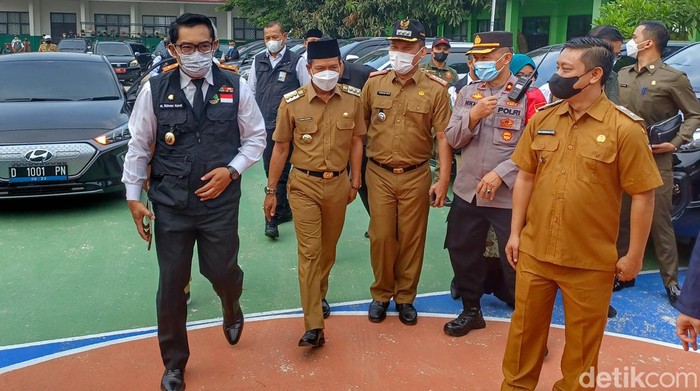 Selain Cegah Banjir, Ridwan Kamil Mau Danau Tegalluar Dibangun Buat Ini Gubernur Jawa Barat Ridwan Kamil ingin pembangunan danau Tegalluar tak hanya untuk antisipasi banjir. Ia pun ingin area itu menjadi sumber pariwisata.