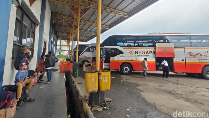 Terminal Jatijajar (Dwi Rahmawati/detikcom)