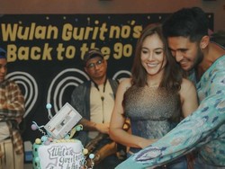 8 Foto Meriahnya Pesta Ultah ke-41 Wulan Guritno, Mesra Bareng Pacar Brondong