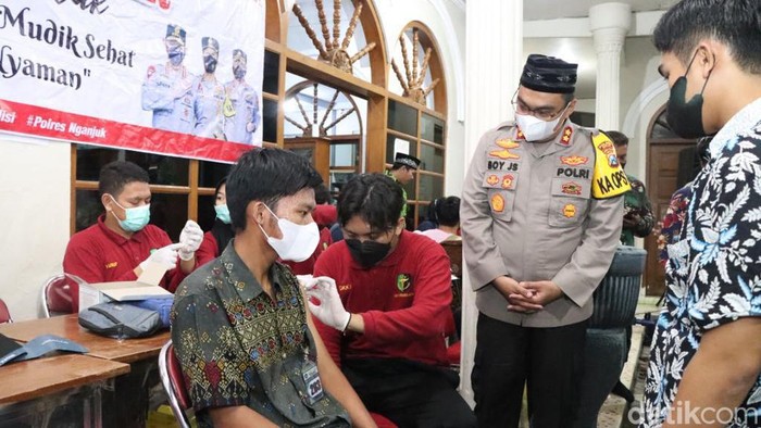 Vaksinasi booster santri Al Ubaidah Nganjuk