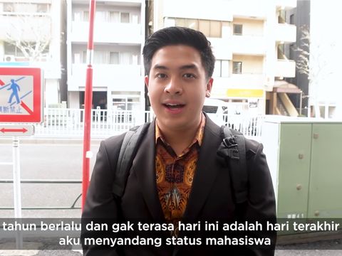 wisuda jerome polin