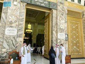 100 Gerbang Masjidil Haram Dibuka Demi Atur Keramaian Jemaah
