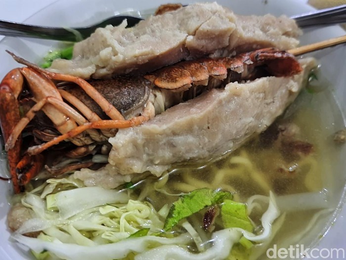 Bakso seafood di Mojokerto