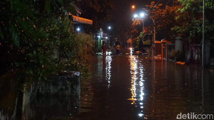 banjir di mojokerto