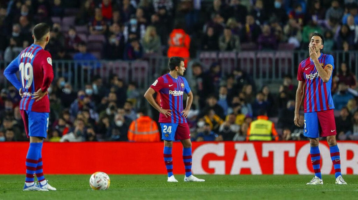 Usai tersingkir dari Liga Europa, Barcelona dikalahkan Cadiz di LaLiga (Foto: AP/Joan Monfort)