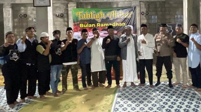 Cegah Radikalisme lewat Tabligh Akbar di Bulan Ramadan Front Jihad Islam (FJI) gelar Tablig Akbar dengan tajuk