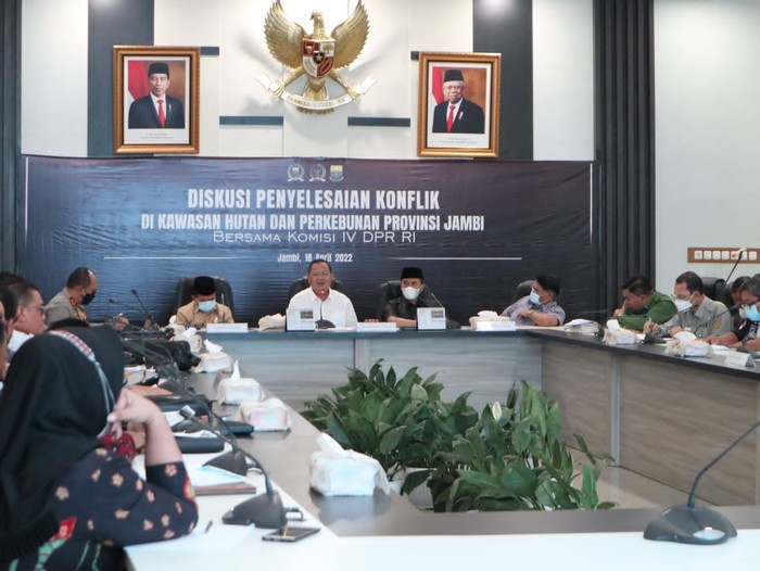 Diskusi Penyelesaian Konflik Lahan di Jambi oleh Komisi IV DPR RI dan Forkompinda Jambi