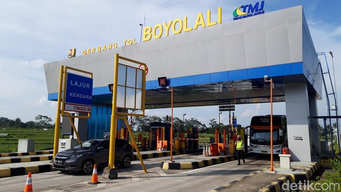 Exit Tol Mojosongo, Boyolali.