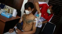 Islamic Medical Service (IMS) melayani jasa menghapus tato gratis di DKI Jakarta melalui program Hapus Tato Roadshow Ramadan.  