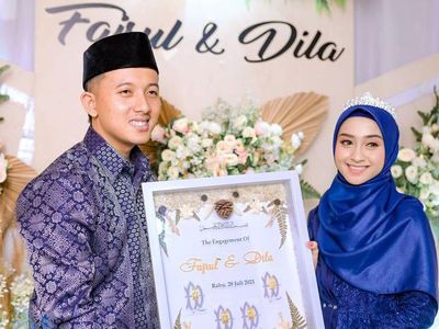 Foto Kisah Cinta Kepsek dan Muridnya, bak Wattpad Jodohku Ternyata Muridku