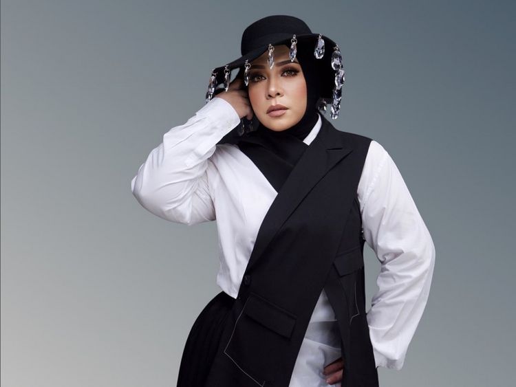 10 Foto Transformasi Melly Goeslaw yang Operasi Bariatric, Dulu Ukuran XXL
