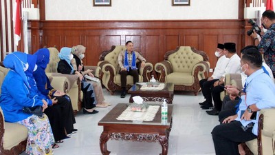 Momen Ketum Partai Demokrat AHY Sambangi Aceh