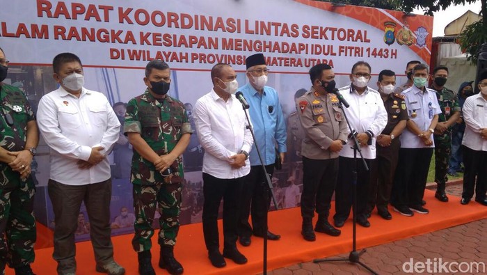 Gubernur dan Kapolda Sumut beri keterangan terkiat mudik.