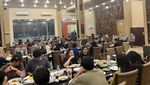 Mengintip Fenomena Sahur Anak Jaksel di Restoran Padang