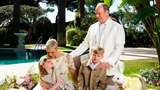 Putri Monako Unggah Foto Keluarga Setelah Hampir Meninggal di Meja Operasi