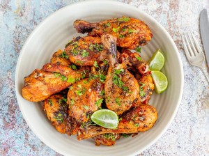 Resep Ayam Bakar Bumbu Cabe yang Gurih Pedasnya Nendang