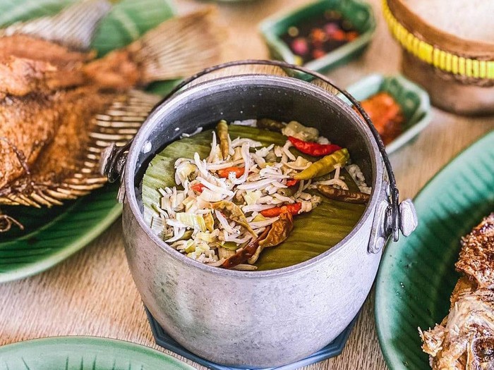 Restoran Sunda di Tangerang yang Punya Menu Nasi Liwet dan Lauk Komplet