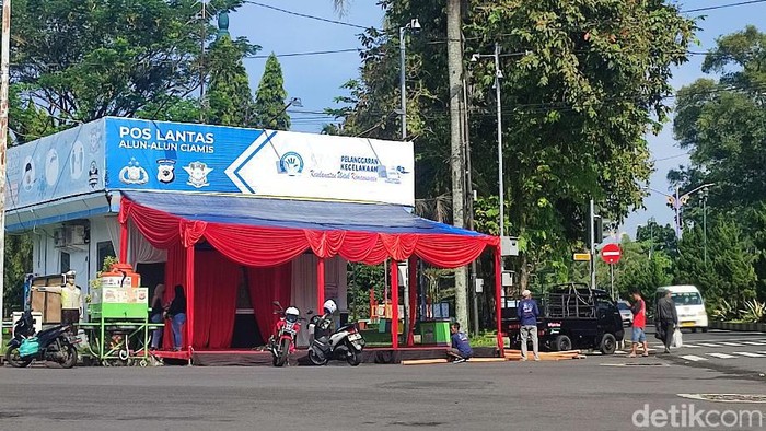 Salah satu pos pengamanan terpadu di Ciamis.