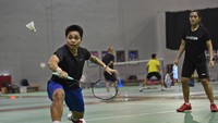 SEA Games 2021 dijadwalkan berlangsung pada 12-23 Mei 2022 di Hanoi, Vietnam. Cabang bulutangkis dipertandingkan pada 16-18 Mei (Beregu) dan 19-22 Mei (Perorangan).