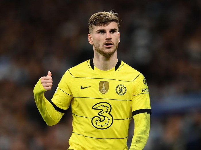 MADRID, SPAIN - APRIL 12: Timo Werner of Chelsea FC looks on during the UEFA Champions League Quarter Final Leg Two match between Real Madrid and Chelsea FC at Estadio Santiago Bernabeu on April 12, 2022 in Madrid, Spain. (Photo by David Ramos/Getty Images)