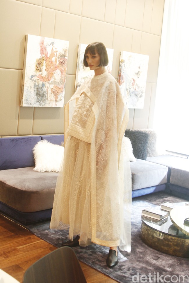 Koleksi terbaru desainer Sapto Djojokartiko yang mengangkat tema bertajuk Ied One-Off Collection 2022. Foto: Abduh/Detikcom.