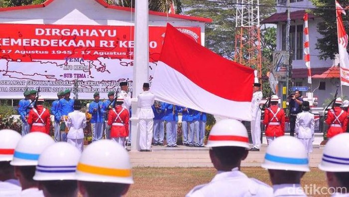 Upacara bendera di Kota Manado (Trisno Mais)
