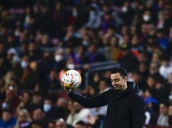 Xavi Hernandez pernah berujar, dirinya butuh stok penyerang sayap melimpah agar punya opsi di lini serang. Mampukah sayap-sayap Barcelona raih trofi di musim depan? (AP)