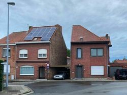 10 Desain Rumah Aneh yang Nggak Gitu-gitu Aja