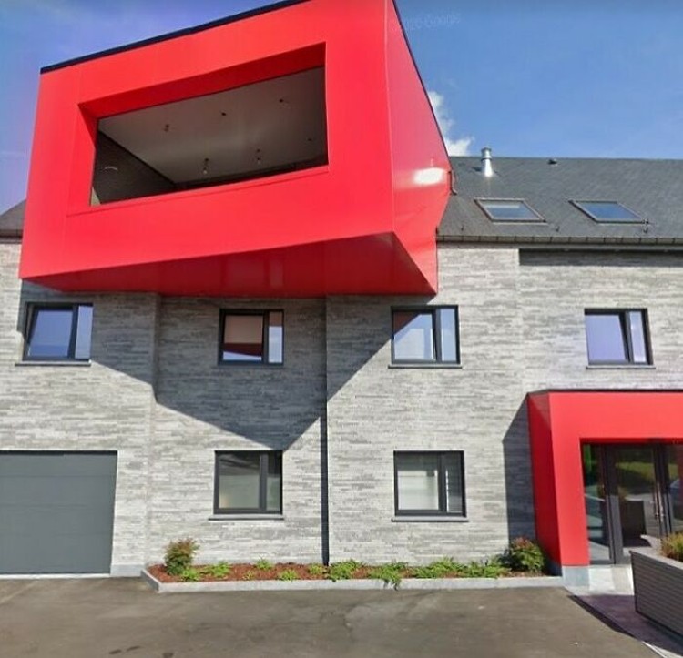 10 Desain Rumah Aneh yang Nggak Gitu-gitu Aja
