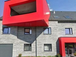 10 Desain Rumah Aneh yang Nggak Gitu-gitu Aja