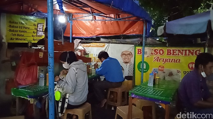 Bakso Bening Aryana: Nikmatnya Bakso Urat Rp 15 Ribuan yang Habiskan 8 Kg Daging Sehari