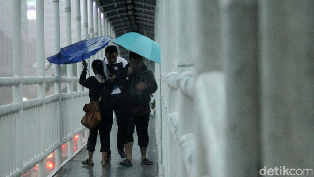 Prakiraan Cuaca Medan 18 Agustus 2022: Hujan Siang dan Malam