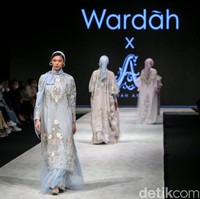 Koleksi busana Les Alles karya Ayu Dyah Andari bisa untuk Hari Raya Idul Fitr 2022. Foto: Grandyos Zafna