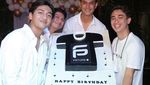 Gaya Rico Valentino Makan Bareng hingga ke Pesta Bersama Putra Siregar