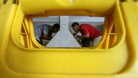 Di sana terdapat toilet yang bersih, tempat wudhu yang banyak, ruang isolasi serta ruang laktasi untuk ibu menyusui.