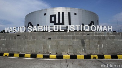 Ini Masjid Unik yang Ada di Rest Area KM 379 A Tol Batang-Semarang