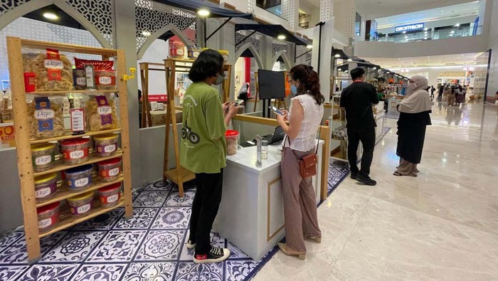 Jakarta Ramadan Festival 2022 Resmi Dibuka Jakarta Ramadan Festival 2022 resmi dibuka hari ini, Rabu (20/4). Acara ini untuk mengangkat dan memberdayakan perekonomian masyarakat dari Bazar UMKM halal.
