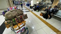 Sementara itu, puncak arus mudik lebaran dari Terminal Terpadu Pulo Gebang diprediksi terjadi pada Kamis (28/4/2022) dan Jumat (29/4/2022).