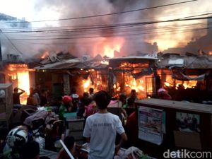 Kebakaran Asrama Polisi di Makassar Telah Padam, 36 Rumah Ludes Dilalap Api