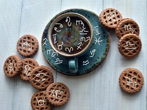 Ramalan Zodiak Jumat 6 Desember 2024: Cinta, Karir, dan Keberuntungan