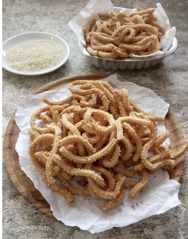 Kriuk Renyah 7 Kue Khas Betawi Buat Lebaran, Kembang Goyang hingga Kue Kepang